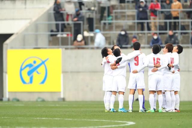 文班23分浓眉30+13詹姆斯18+5+8 马刺大胜湖人