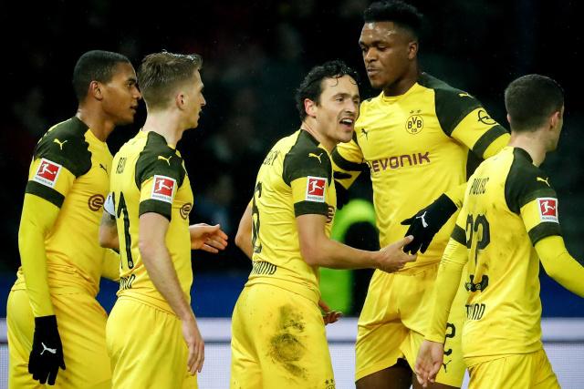 米切尔绝杀骑士7连胜送雄鹿5连败 绿军灭黄蜂